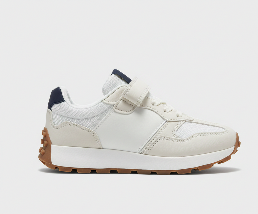 Zapatillas deportivas para niño blancas con velcro, cordones elásticos, suela antideslizante y detalle azul marino